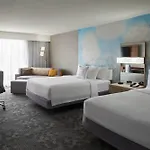 Courtyard By Marriott Toronto Airport
