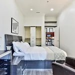 Cn Tower View Condo