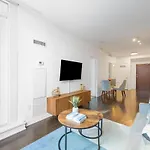 City Stay Rogers Centre Sleeps 6