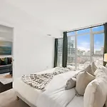 Modern 1Br King Suite, Central Downtown Toronto