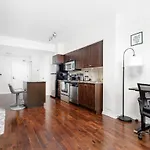 Modern Condo In To By The Lake