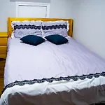 Cozy Bedroom Near Subway Station, Free Parking