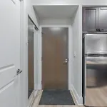 Toronto Entertainment District - King Bed Condo - Close To Core - Dome - Scotiabank - Cne - Fort York - Near King St W