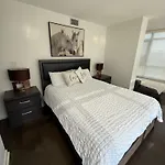 Toronto Downtown Luxurious Stylish 3 Bedroom 3 Bath 2 Balconies Near Rogers Centre Lakeview Condo
