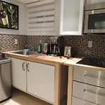 Toronto Vacation Home Rentals - Executive Underground One-Bedroom Apartment