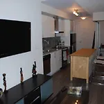 Pinnacle Suites - Luxurious Downtown Suite