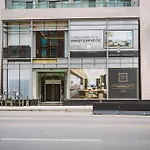 Elegance In Yorkville