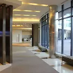 Luxury Condo - Heart Of Downtown