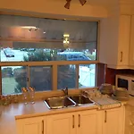 B&B On The Park Near Downtown Area