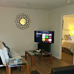 Pelicanstay In Downtown Toronto