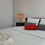 Kashaneh Guest House - Yonge Street