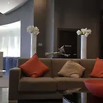 Kashaneh Guest House - Yonge Street