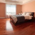 Nice Rooms With Private Bath In Mid Town Toronto