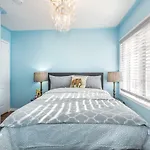 Affordable Guest Home At York U