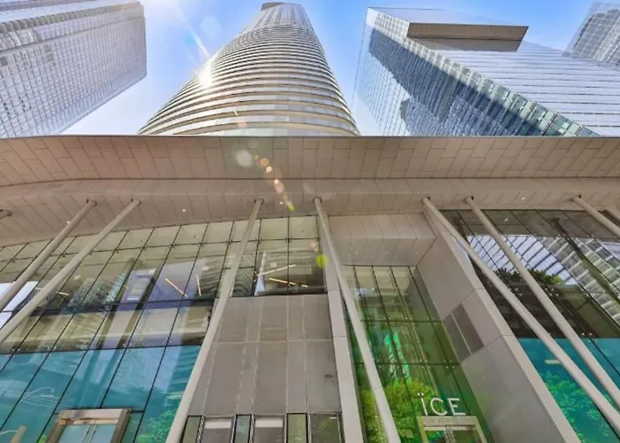 Entire 1 Bedroom Condo + Den Downtown Toronto