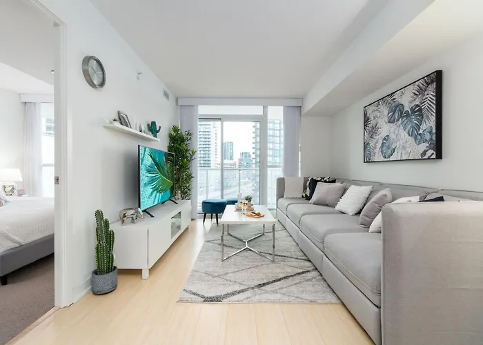 Downtown Condo, Cn Tower, Union Station