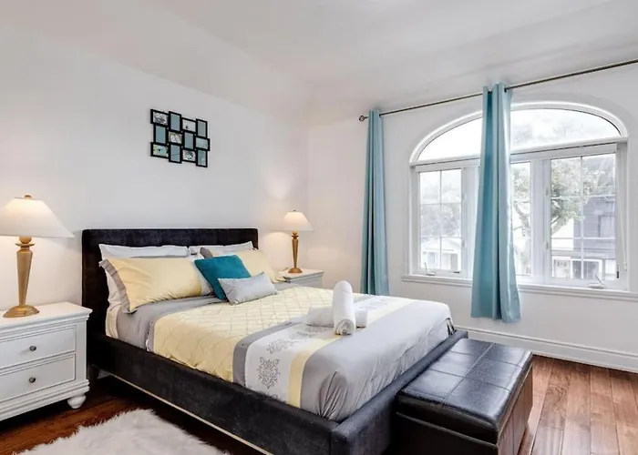 3Br Casa Close To Woodbine Beach With Deck Area And Wfh