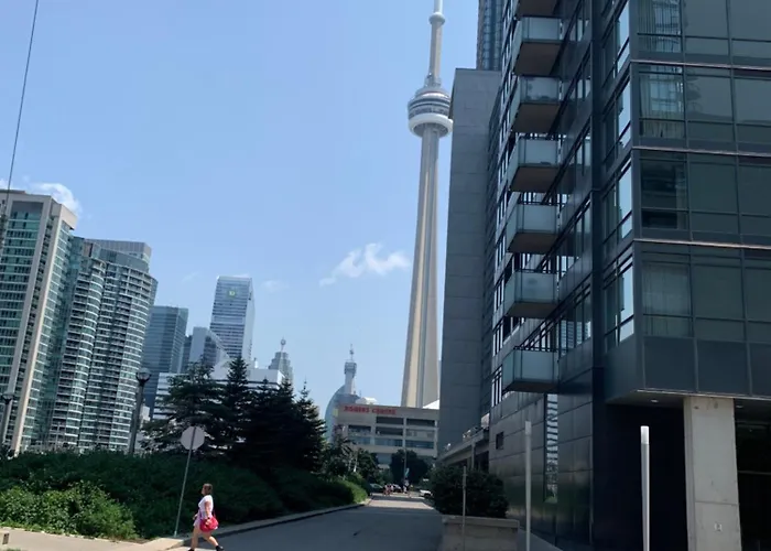 Hidden City Escape In Downtown Toronto