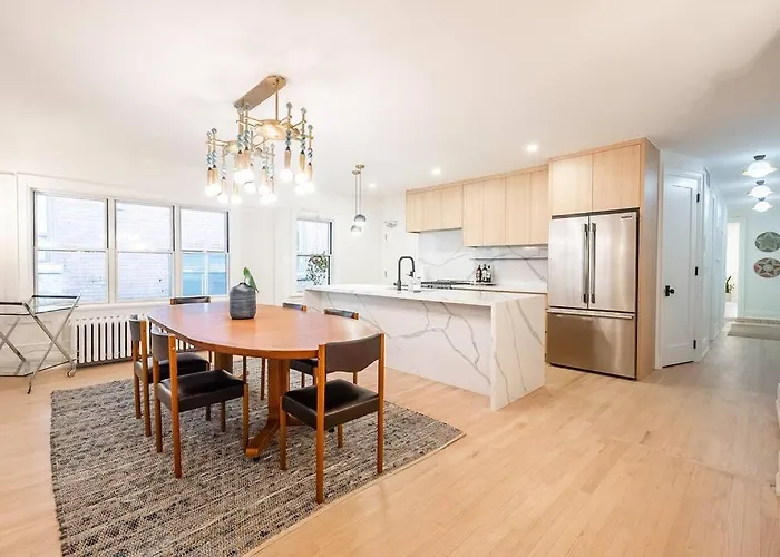Expansive Home & Lake Views