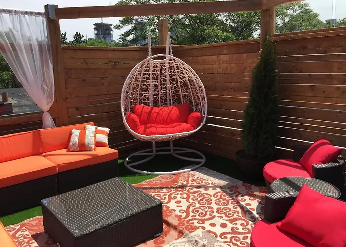 Two Peas Pod Hostel