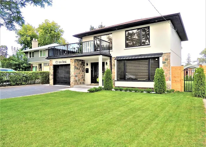 Iresidence In Toronto - 4 Bedroom Vacation Home