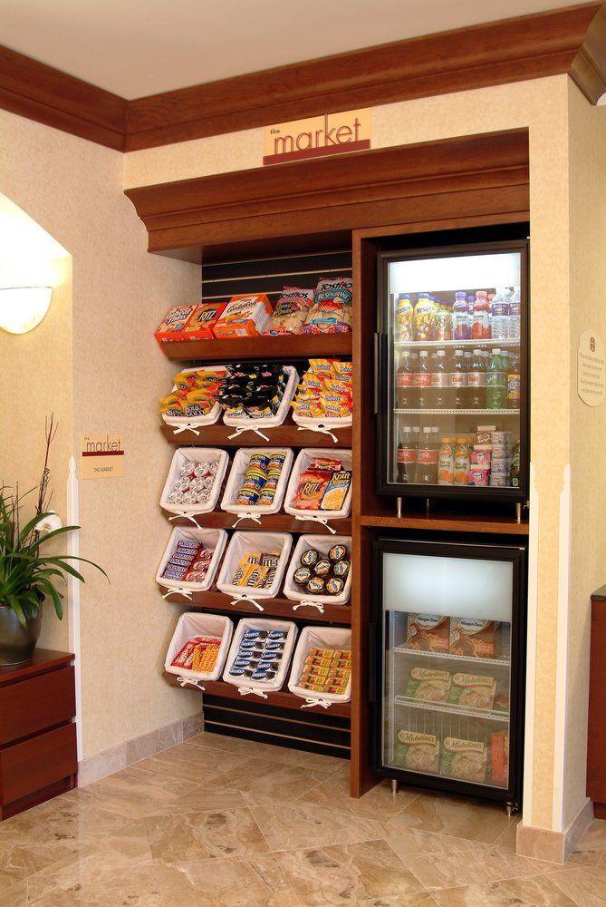Hotel By Marriott Airport 3*