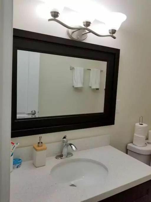 Private 5 Min Finch West Subway - York * Toronto