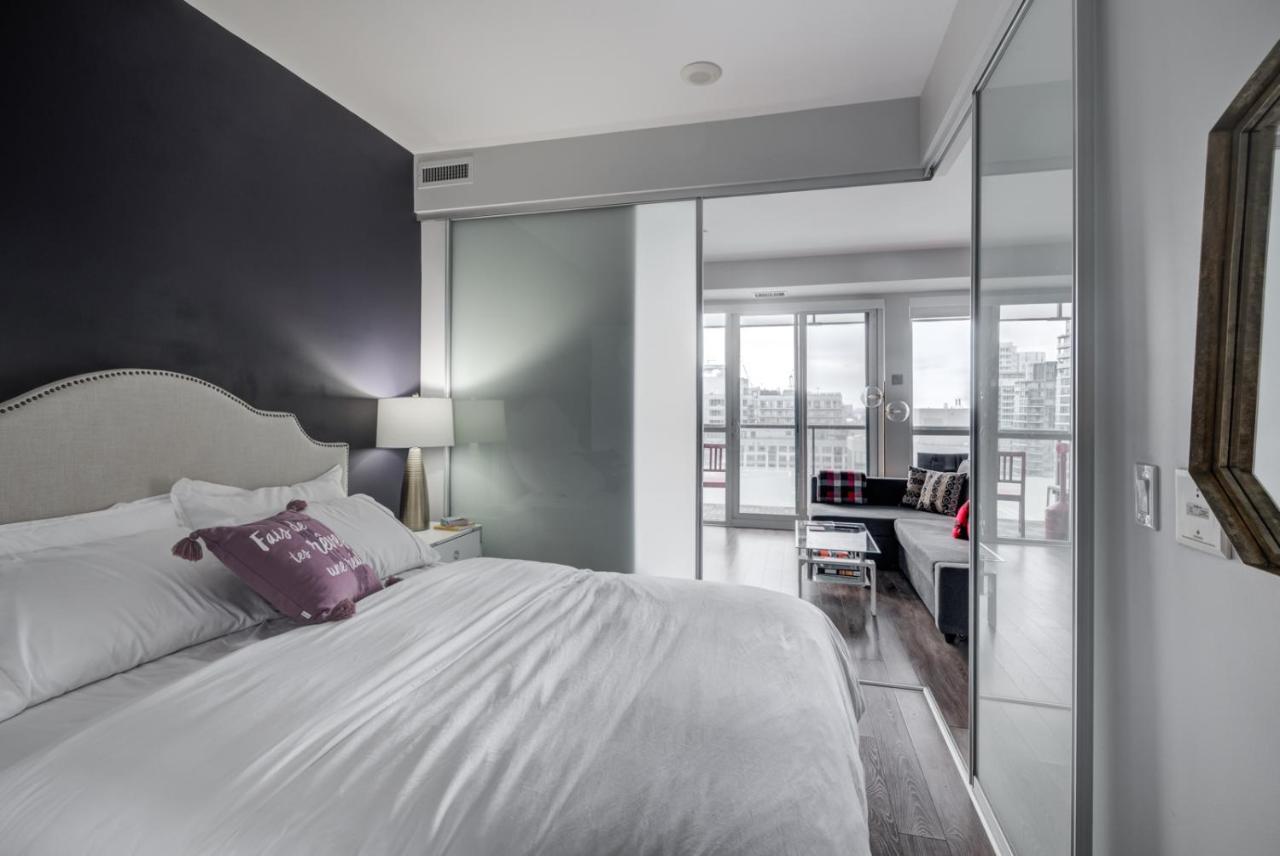 Luxury Adventure Cn Tower/mtcc/scotiabank Arena Apartment Toronto