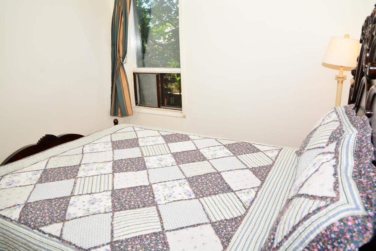 Guests House *