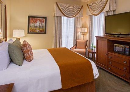 The Saint Hotel, Ascend Collection 3* Toronto