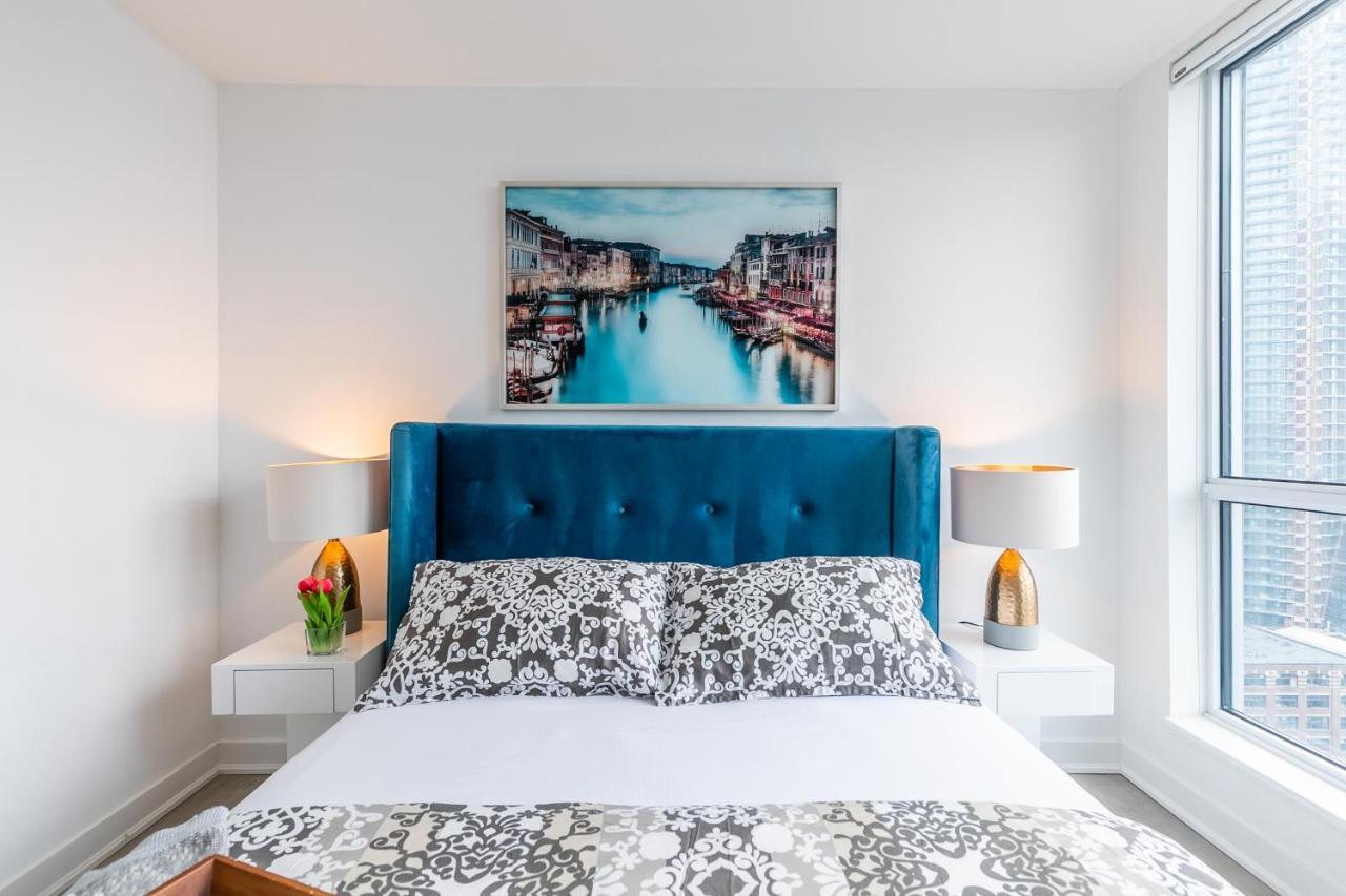 Luxury 2 Bedroom In The Heart Of Entertainment District W/ Cn Tower View Toronto