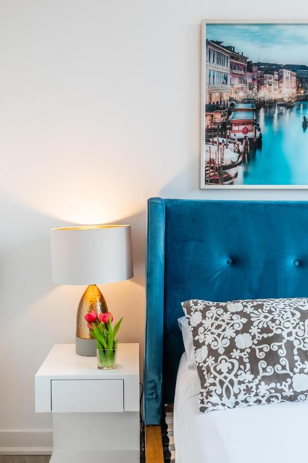 Luxury 2 Bedroom In The Heart Of Entertainment District W/ Cn Tower View Apartment