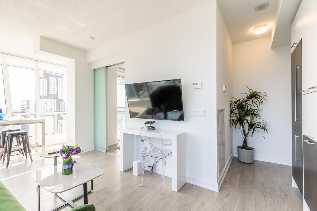 Luxury 2 Bedroom In The Heart Of Entertainment District W/ Cn Tower View Toronto