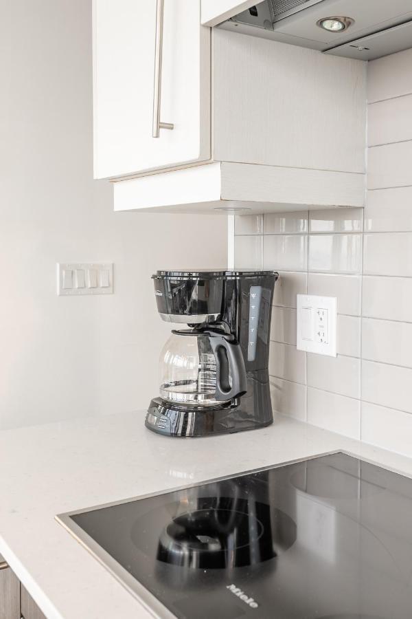 Luxury 2 Bedroom In The Heart Of Entertainment District W/ Cn Tower View Toronto