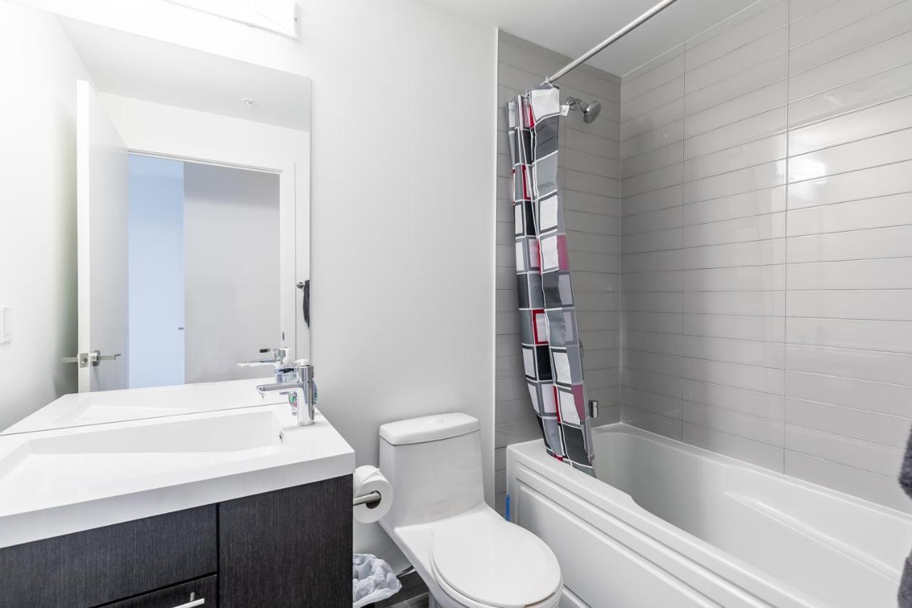 Luxury 2 Bedroom In The Heart Of Entertainment District W/ Cn Tower View Toronto
