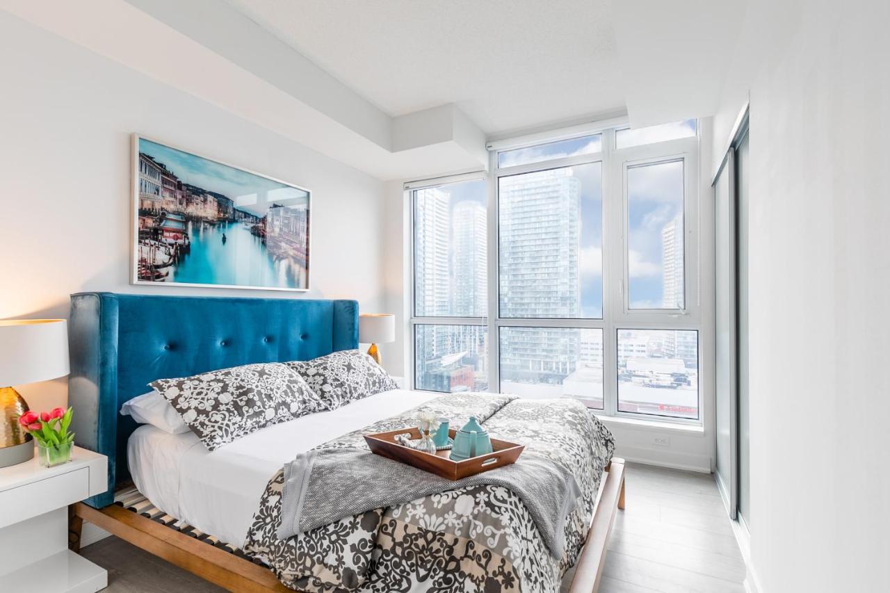 Luxury 2 Bedroom In The Heart Of Entertainment District W/ Cn Tower View Apartment Toronto