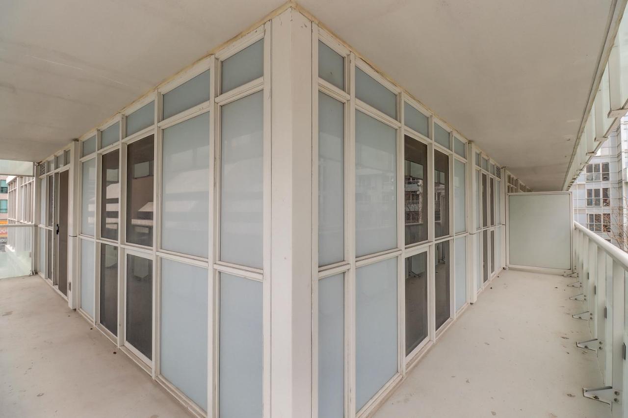 Planurstay - 2br & 2bth At 300 Front Street West Toronto