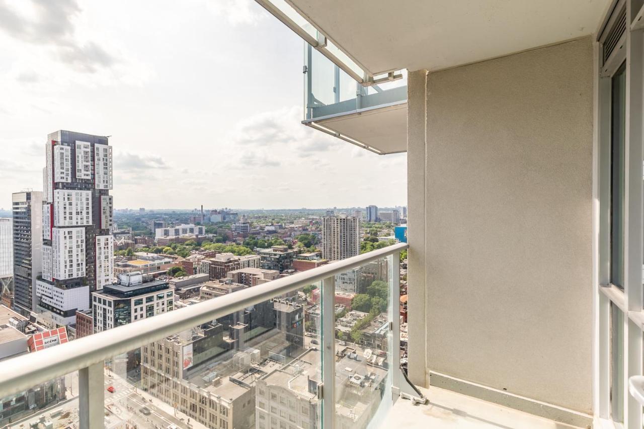 Luxury 2 Bedroom In The Heart Of Entertainment District W/ Cn Tower View Apartment Toronto