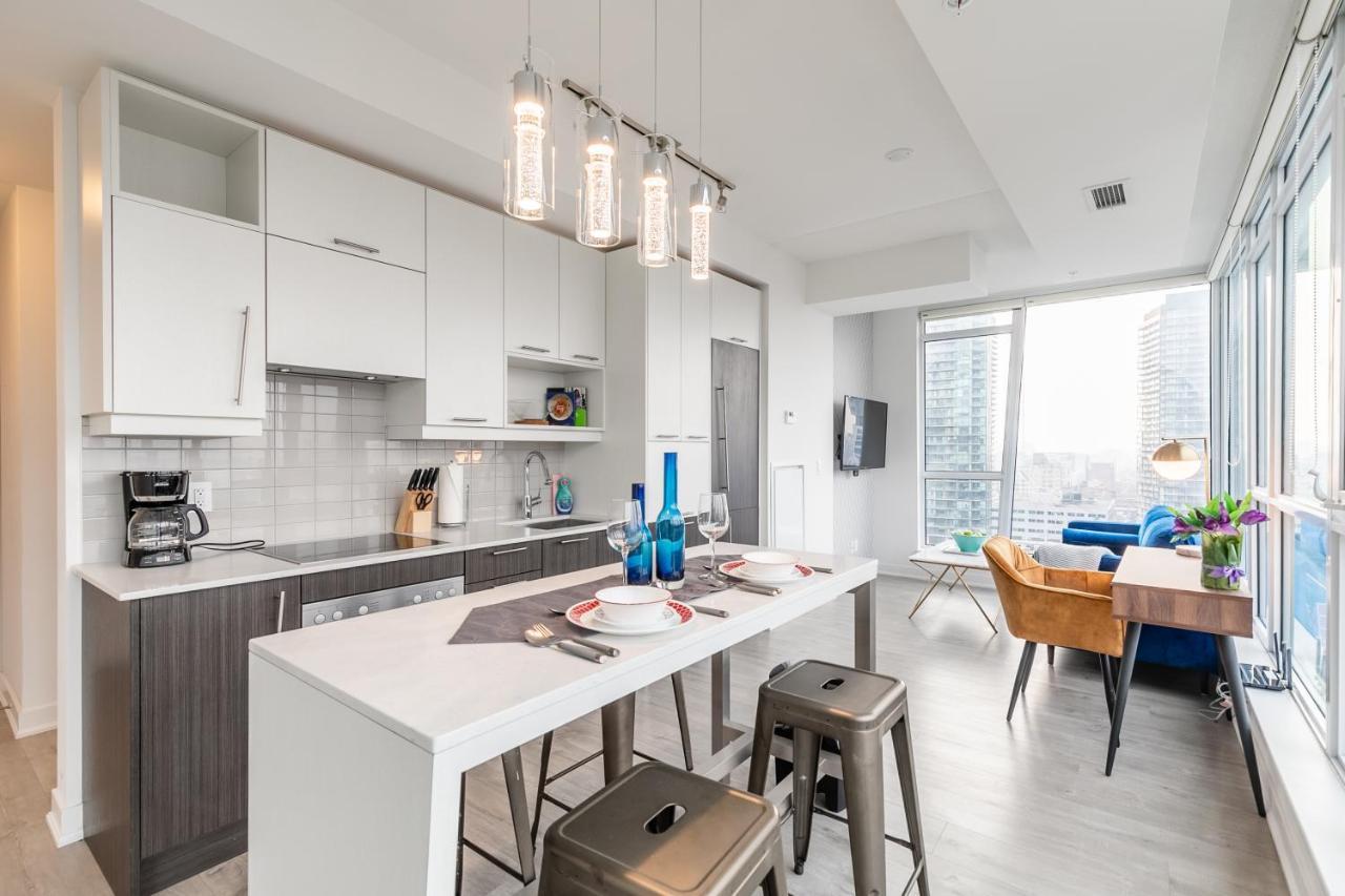 Luxury 2 Bedroom In The Heart Of Entertainment District W/ Cn Tower View * Toronto