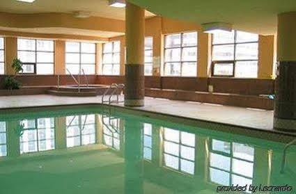 Glen Grove - Conservatory Tower 3* Toronto
