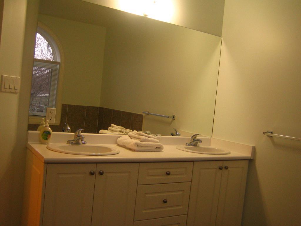 Bed & Breakfast A Dreams (adults Only) Toronto