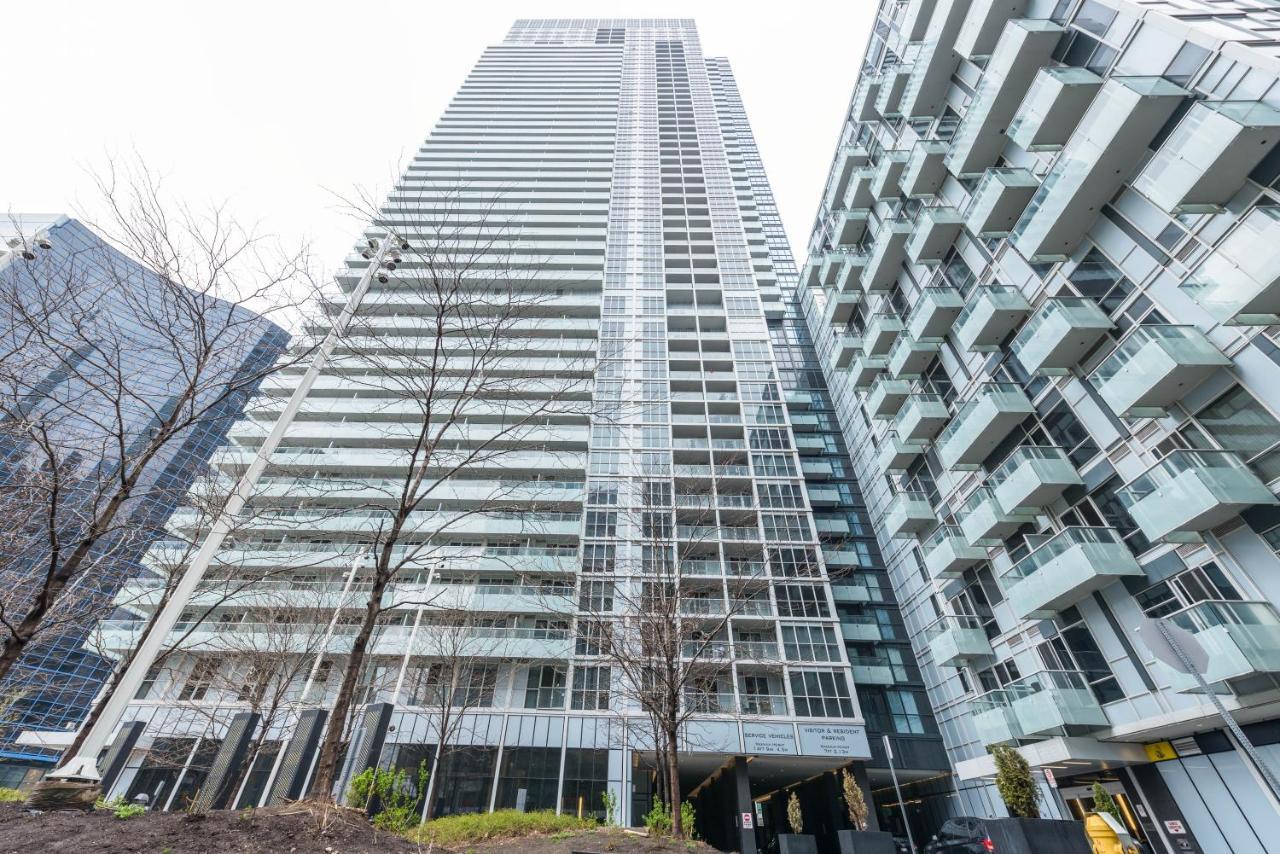 Planurstay - 2br & 2bth At 300 Front Street West Apartment