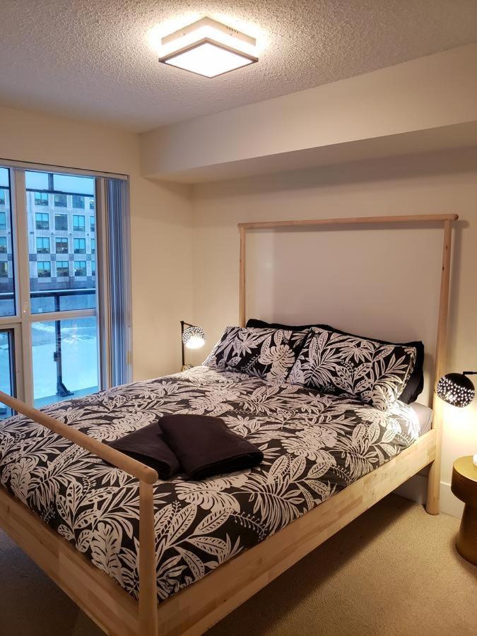 Planurstay - 2br & 2bth At 300 Front Street West