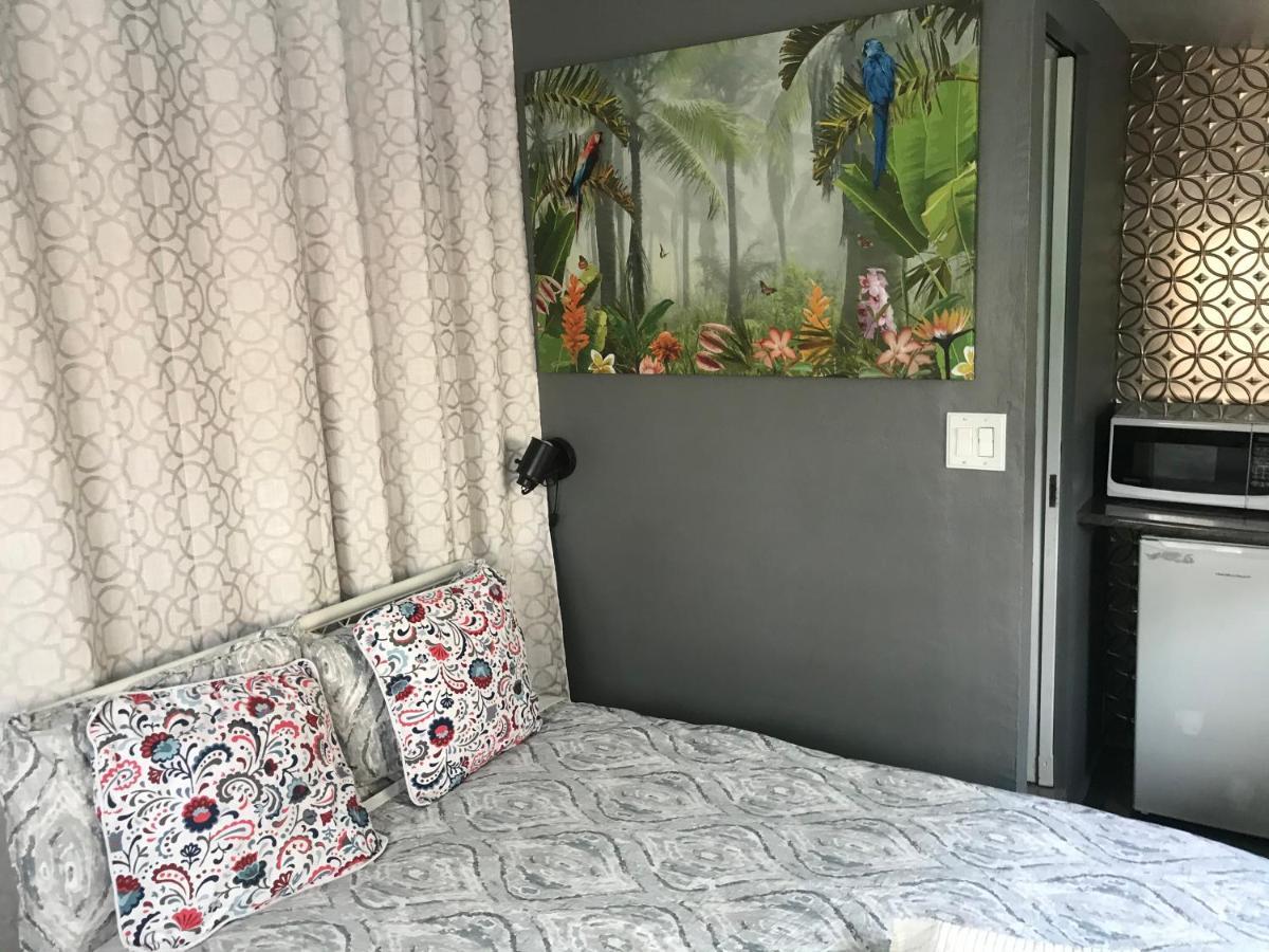 Love-nest With Private Hot Tub * Toronto