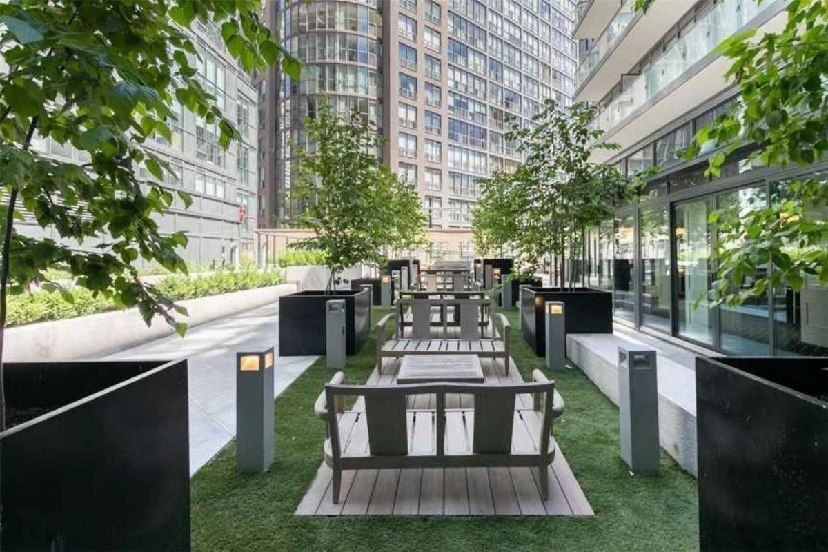 Stylish Downtown Residential * Toronto