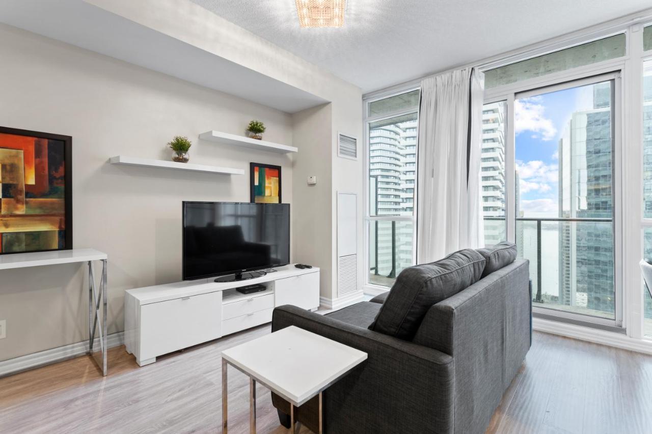 Luxury Fully Furnished Suite In Downtown Toronto - Maple Leaf Square *