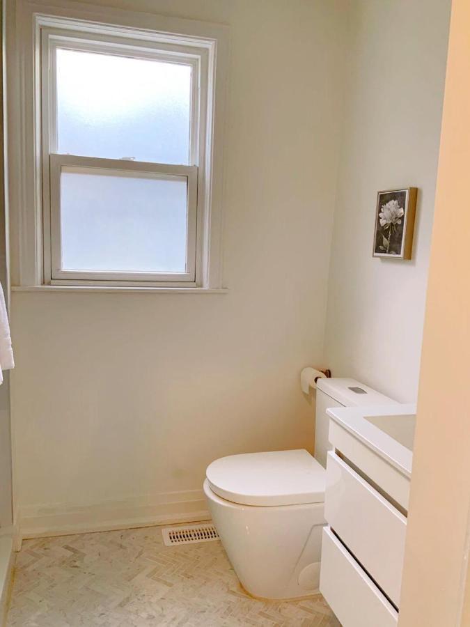 The Leaside Garden Guest house Toronto