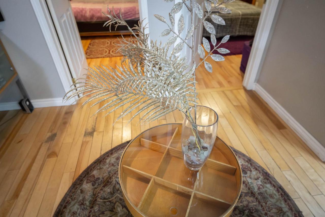 Cute 2-bedroom Caverna Apartment Toronto