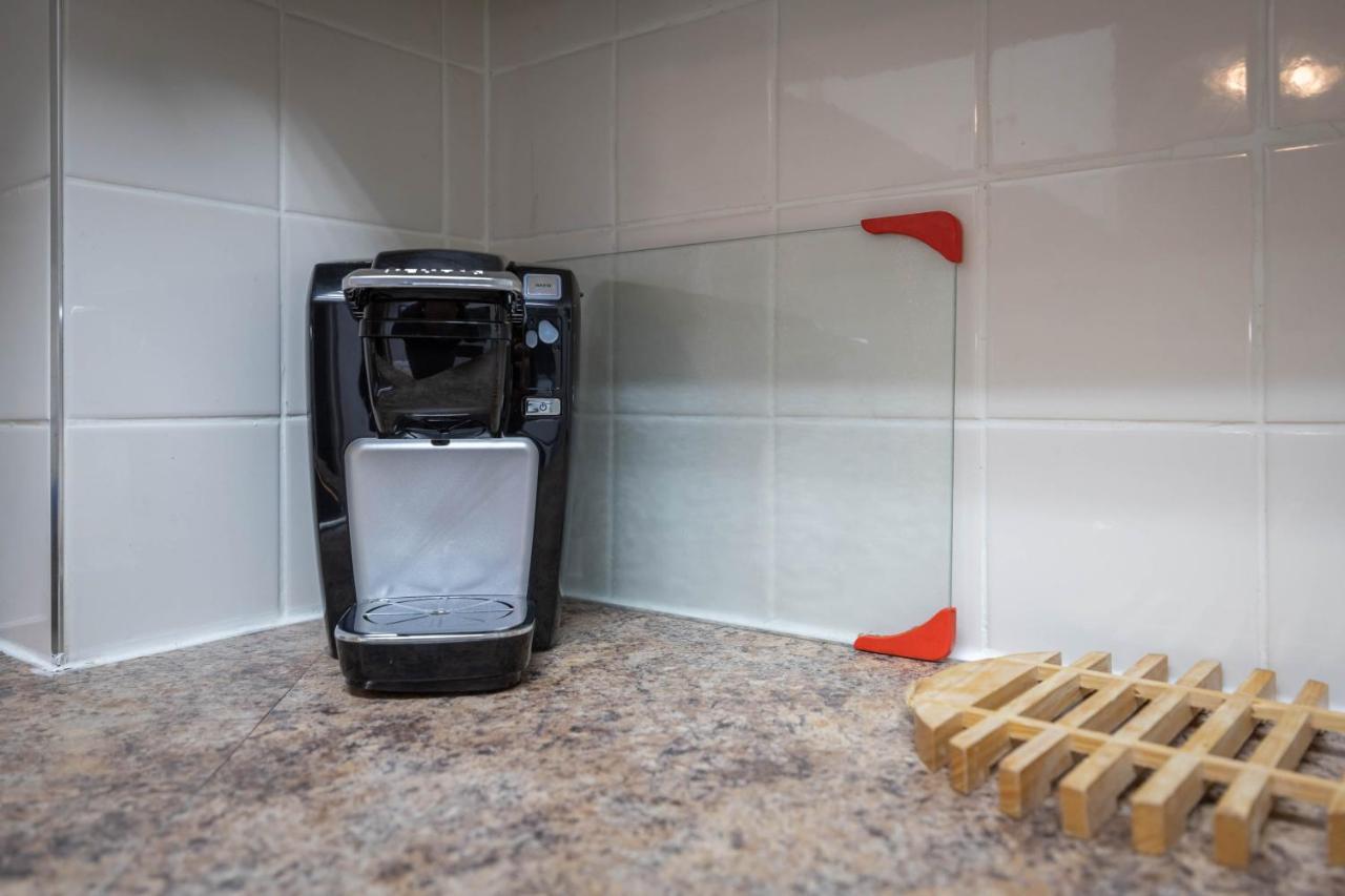 Cute 2-bedroom Caverna Apartment Toronto