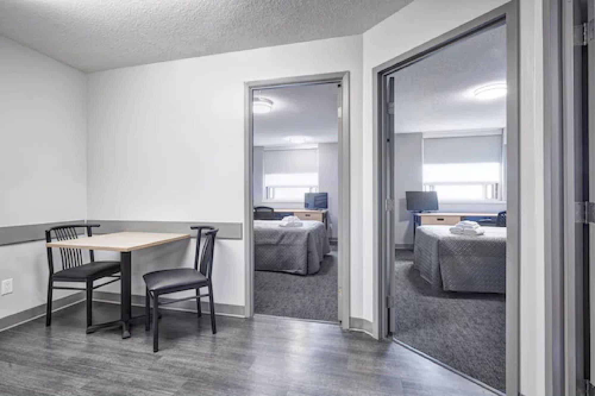 Apartment & Conference Centre -